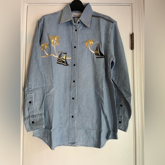 NWT Pretty Things Embellished Denim Button Down Shirt - Picture 1 of 9